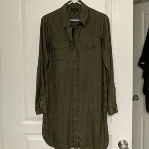 Green long sleeve dress